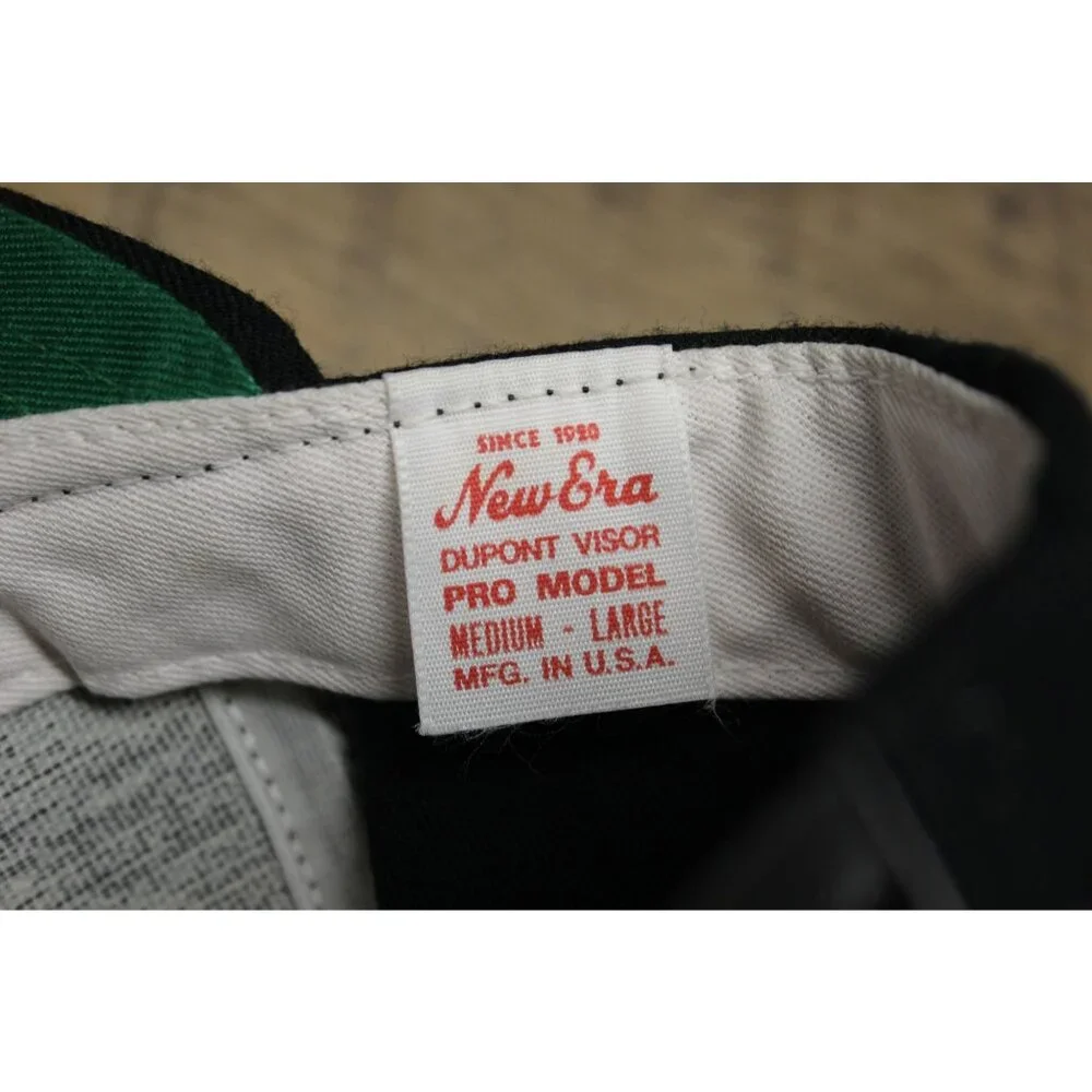 New Era Vintage Pro Model Snapback Hat Size Medium-Large Mesh‎ Wildlife Cap